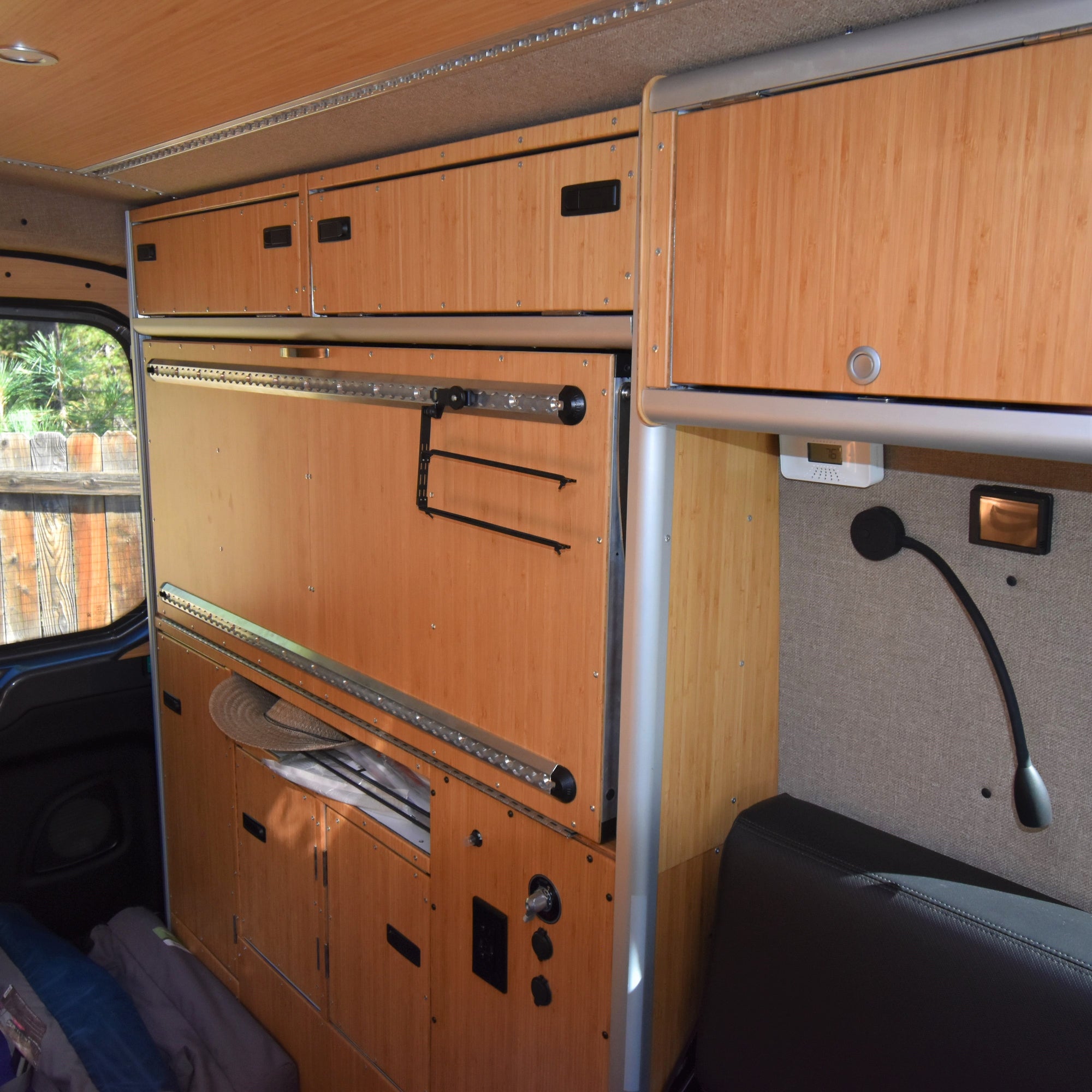 Murphy Bed L-Track