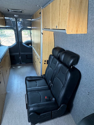 Murphy's Lounge Van Build