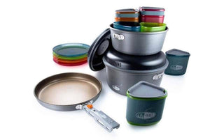 GSI Outdoors: Pinnacle Camper Medium camping kitchenware 